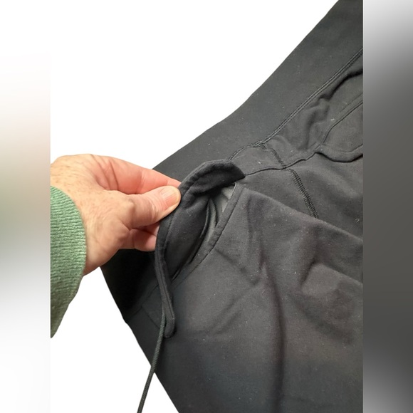 Lululemon Kung Fu Pant (Regular) men’s Large - Picture 9 of 11